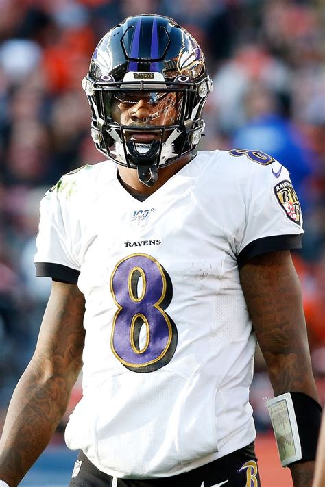 Lamar Jackson Gifts Entire Ravens Offensive Line Rolexes